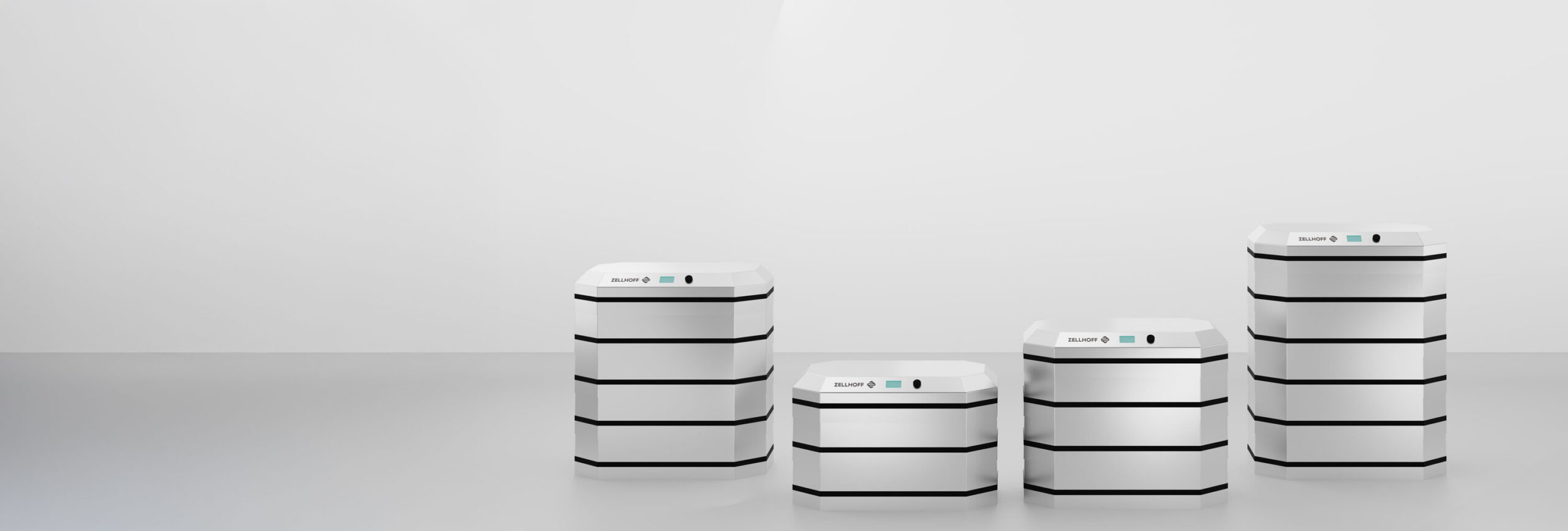 Zellhoff Batteriespeicherlösungen (H1) von 12 bis 30 kWh stehen auf einem grauem Hintergrund